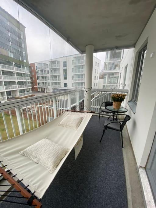Modern Two Bedroom Apartment Near Helsinki Airport Vantaa Dış mekan fotoğraf