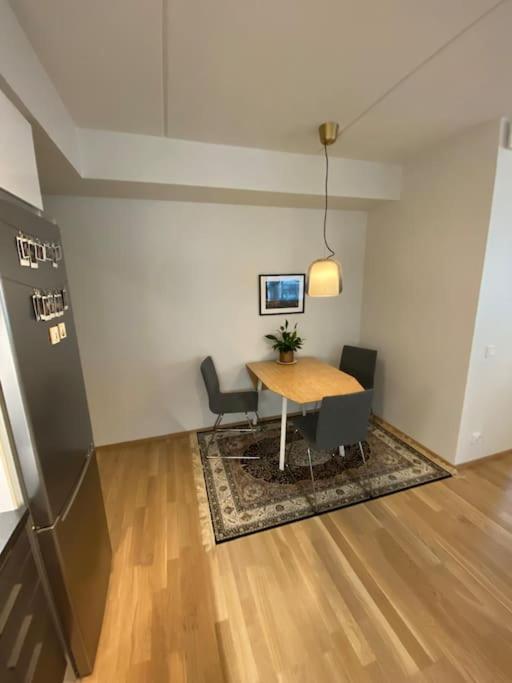 Modern Two Bedroom Apartment Near Helsinki Airport Vantaa Dış mekan fotoğraf